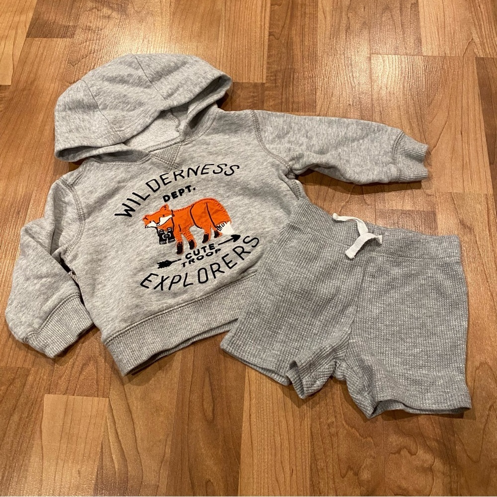 Carters Baby Boy 9 month Outfit Fox Sweater Jersey Shorts Set Clothing 4/$20 🛑 - Picture 2 of 5